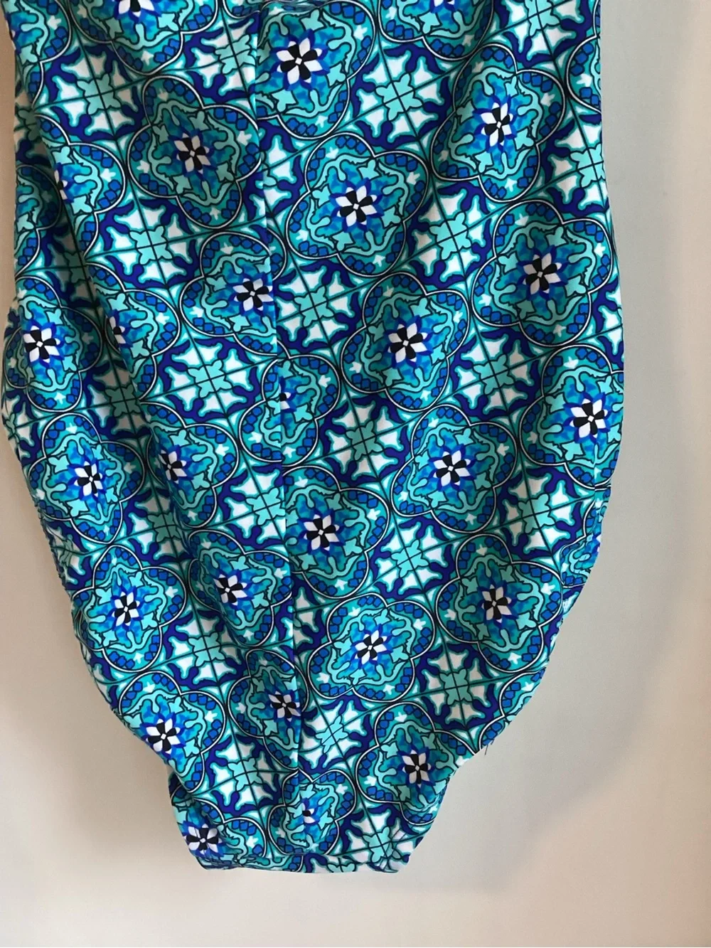 SPANX Love Your Assets Pinup One Piece Swimsuit Medium Fiesta Tile Blue Green